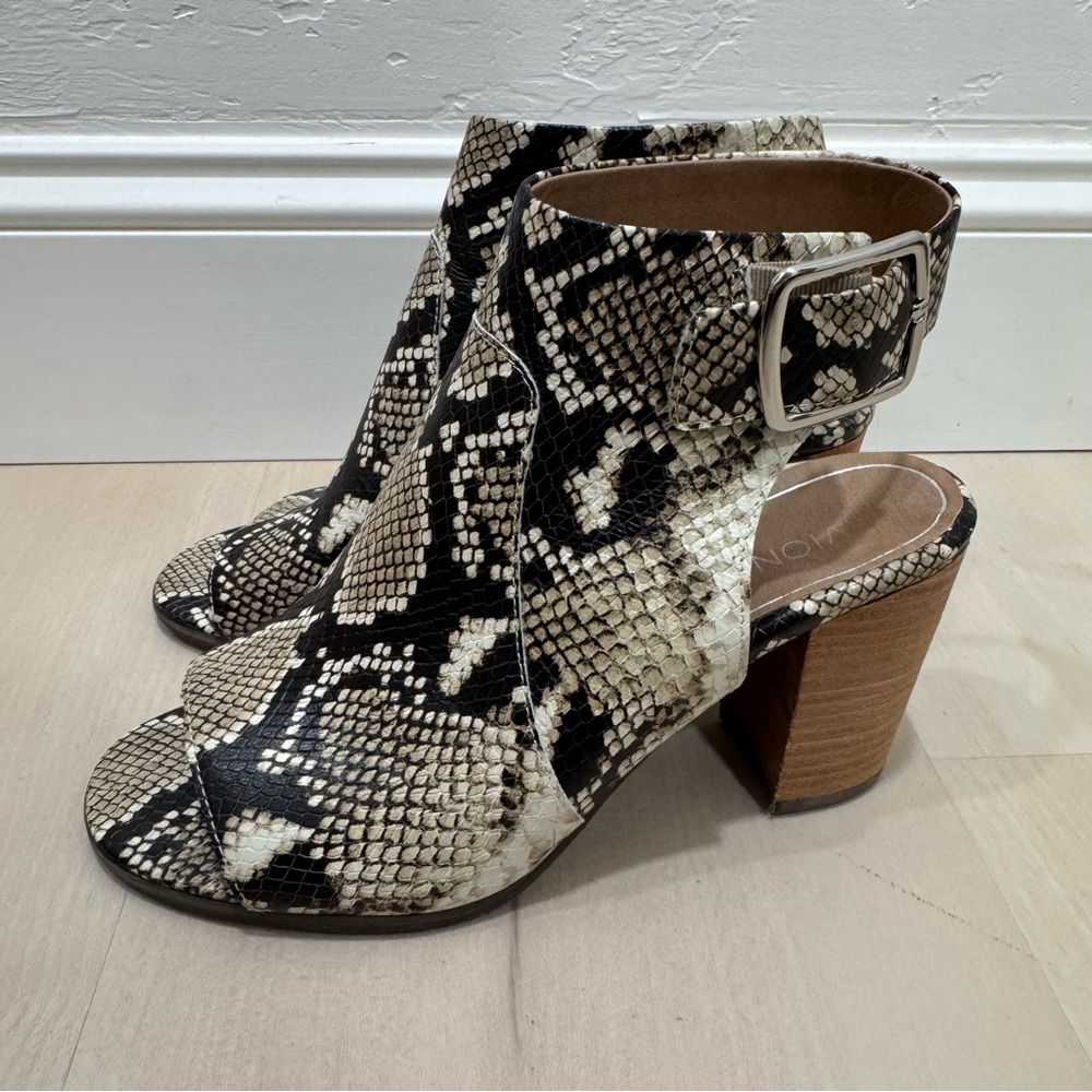 Vionic Blakely Snakeskin Open-Toe Bootie Heel Women's 8 Buckle Leather - Picture 7 of 13